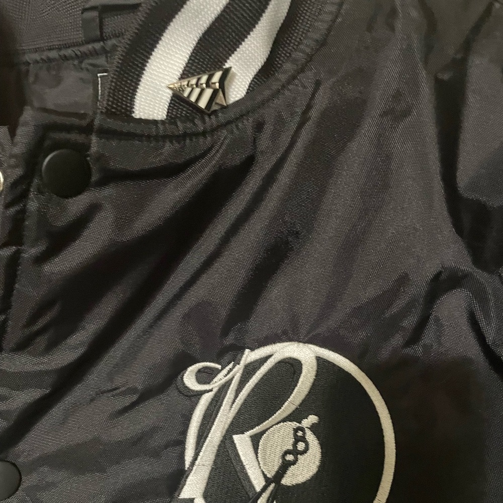 Jay Z 4:44 Tour Reasonable Doubt Jacket perfect condition official logo and Flag - Picture 4 of 4